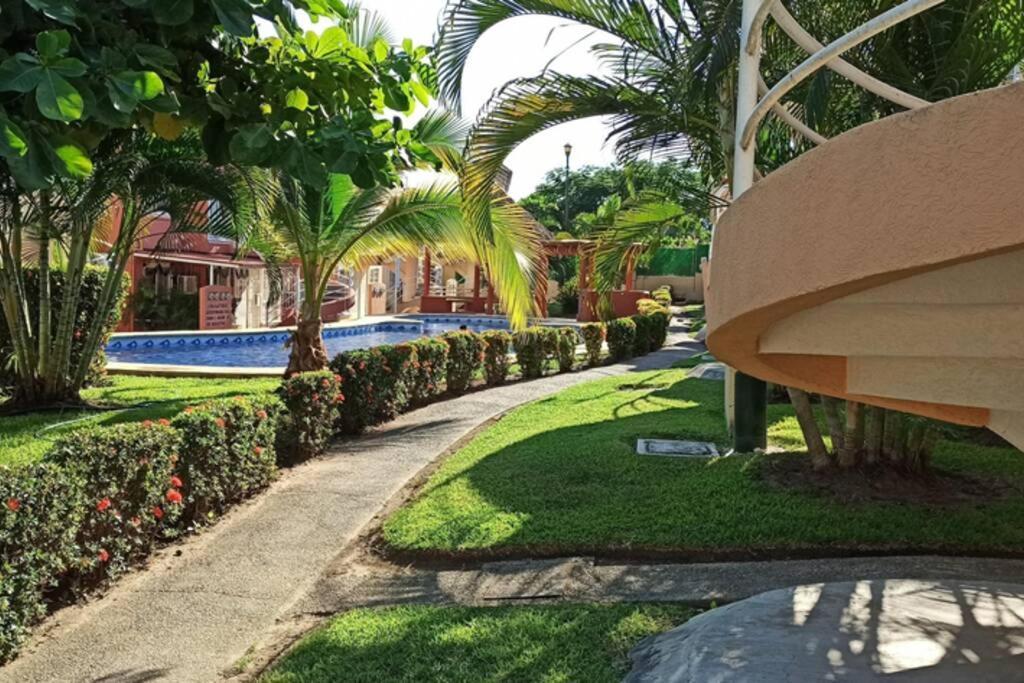 Ixtapa Al Mejor Precio, "Casa Las Conchas" Zihuatanejo Exterior photo